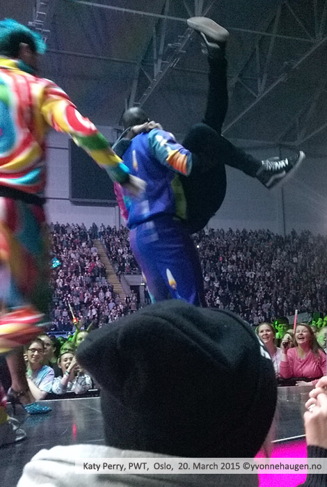 Katy-Perry-PWT-OSLO_Tamra_06